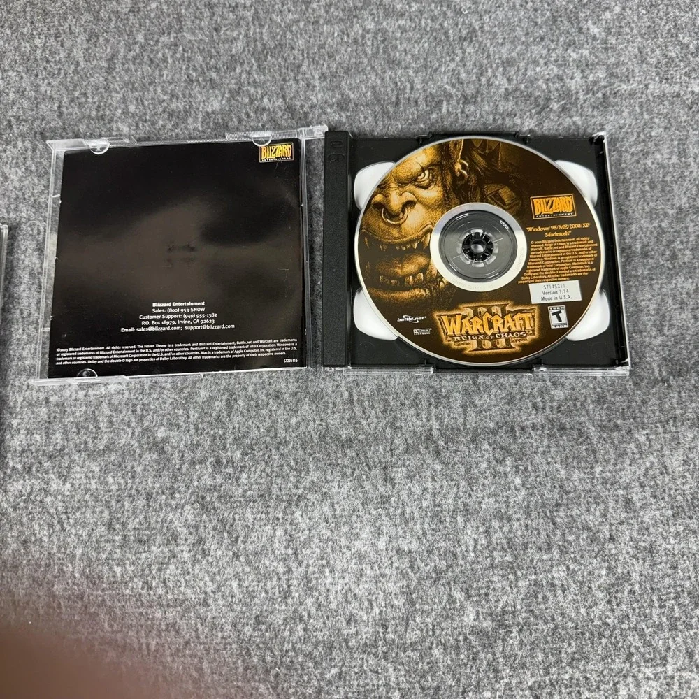 Vintage Warcraft III Battle Chest PC Mac CD-ROM Game Set Manuals Guides Blizzard